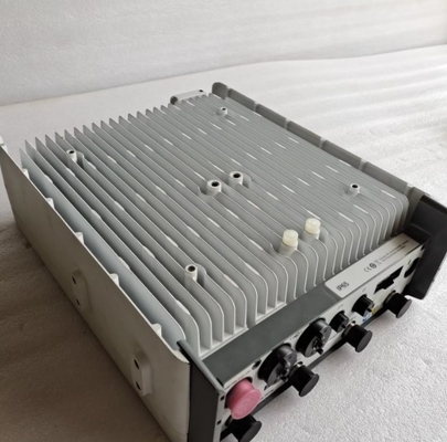 Ηλεκτρονική συσκευή Ericsson RRU 4428 B3 Εσωτερικές διαστάσεις 420mm*335mm*125mm Σχεδιασμός