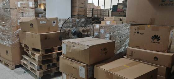 CE9855M-32DQ, Διακόπτης Huawei CE9800, 32x100GE QSFP28/Χωρίς ανεμιστήρα & PSU