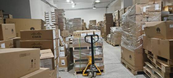 CE8850E-32CQ-EI, Διακόπτης Huawei CE8850, 32x100GE QSFP28/2x10GE SFP+/Εισαγωγή από την πλευρά της θύρας