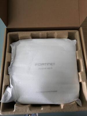FAP-431F-E  FortiAP-431F Εσωτερικό Ασύρματο FortiAP - Τριπλό ραδιόφωνο (2x 802.11 a/b/g/n/ac/ax, 4x4 MIMO και 1x 802.11 a/b/g/n/ac Wave 2, 2x2 MU-MIMO), εσωτερικές κεραίες, 1x 100/1000/2500 Base-T RJ45, 1x 10/10