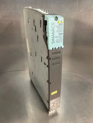 Μονάδα διπλού κινητήρα SINAMICS S120 6SL3120-2TE13-0AA3 (Είσοδος DC 600V, Έξοδος 3AC 400V 3A/3A, μέγεθος βιβλίου τύπου D)