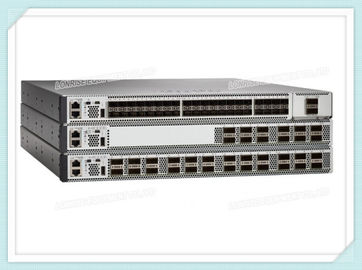 Ο καταλύτης 9500 διακοπτών της Cisco c9500-16x-ε 16 προϊόντα πρώτης ανάγκης διακοπτών λιμένων 10Gig πρέπει να διατάξει την άδεια DNA